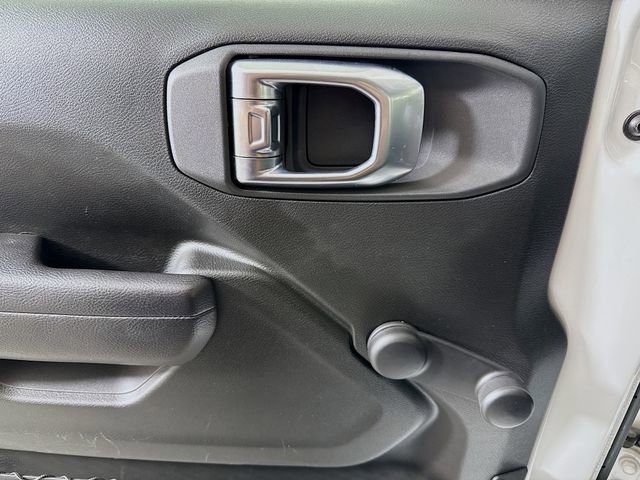 Used 2024 Jeep Gladiator Sport image 17