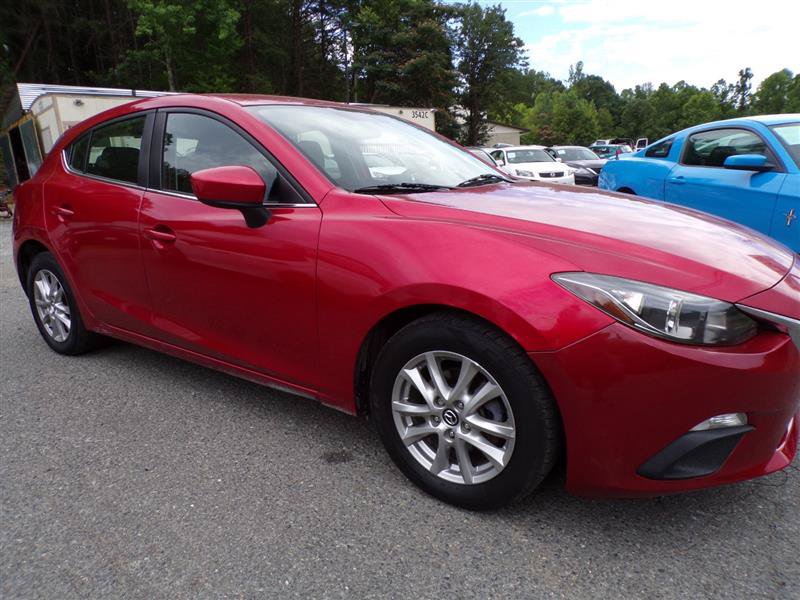 Used 2014 MAZDA MAZDA3 i Touring w/ Technology Package FWD image 4