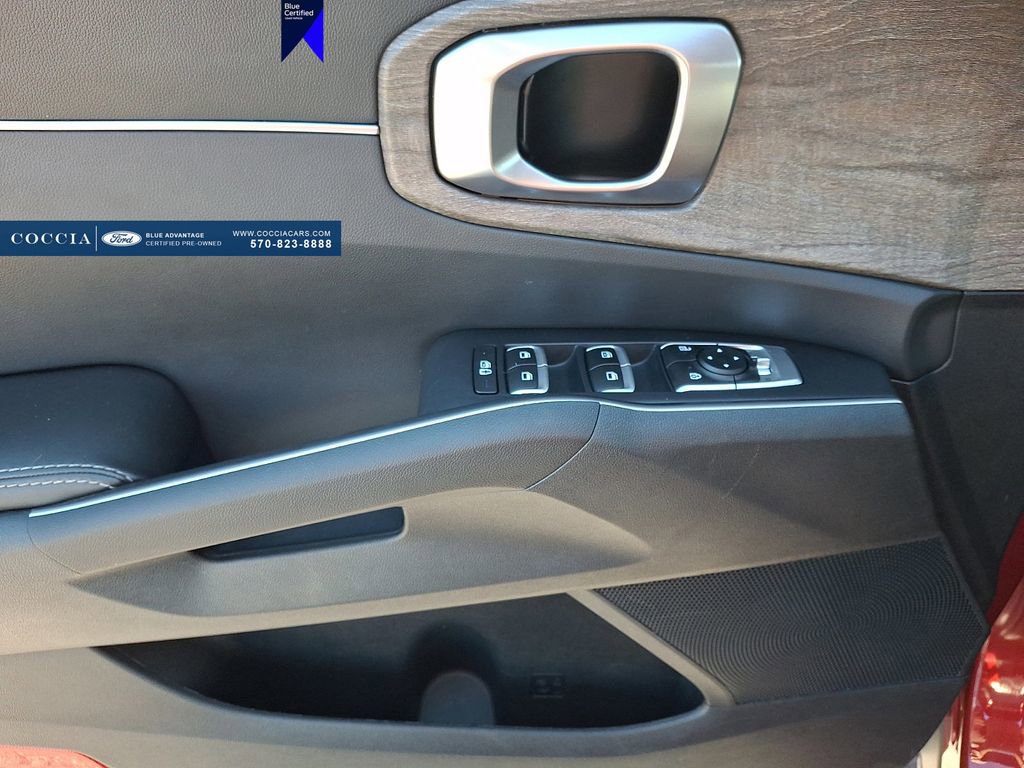 Used 2023 Kia Sorento S w/ Panoramic Sunroof Package image 13