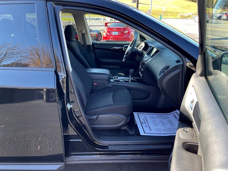 Used 2019 Nissan Pathfinder S image 15