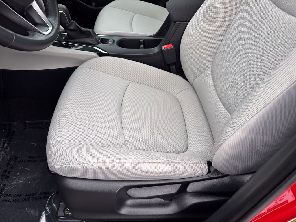 Certified 2023 Toyota Corolla Cross LE image 20