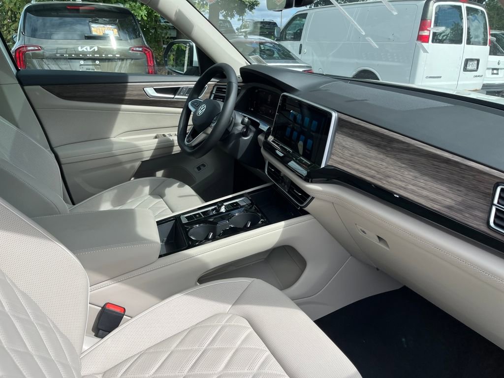 New 2026 Volkswagen Atlas SEL Premium R-Line image 24
