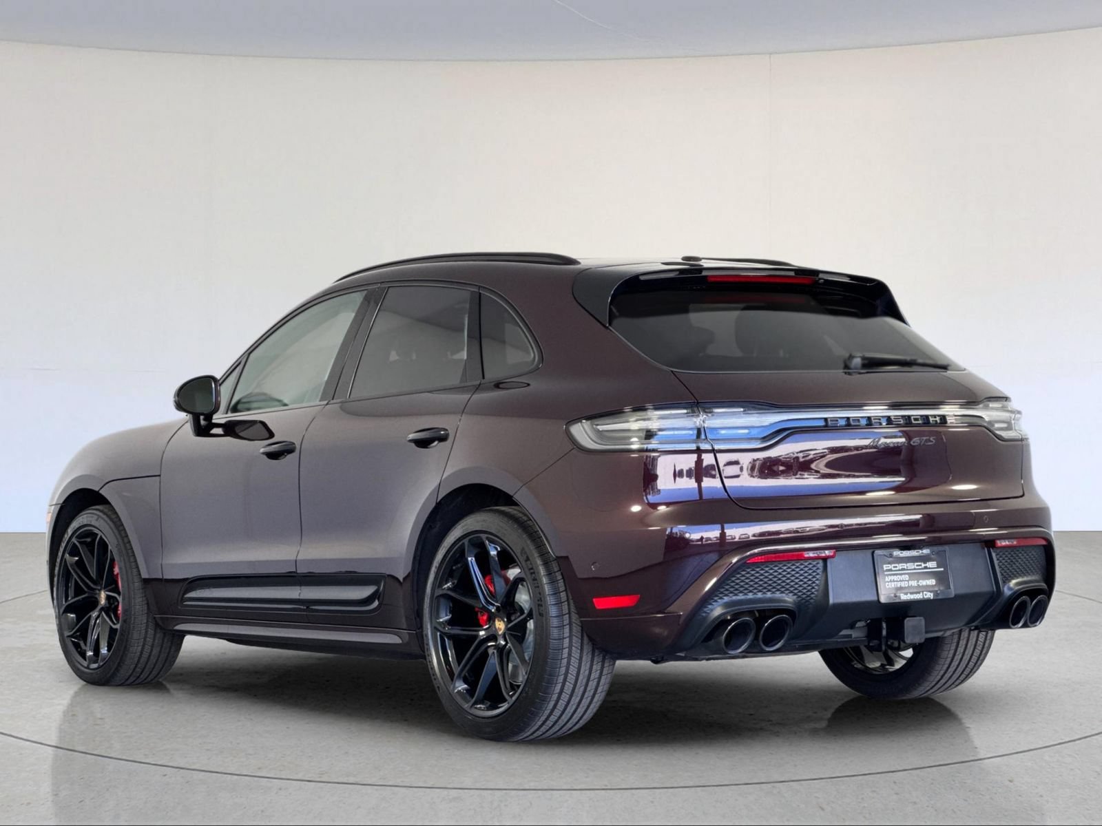 Certified 2025 Porsche Macan GTS AWD/4WD image 3