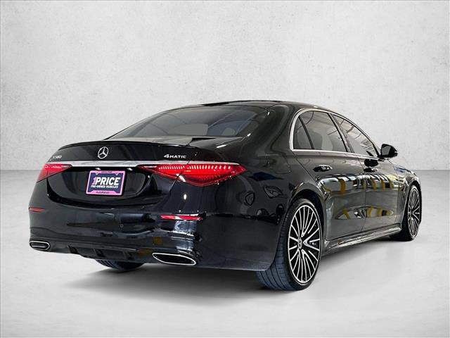 Used 2022 Mercedes-Benz S 580 4MATIC Sedan image 2
