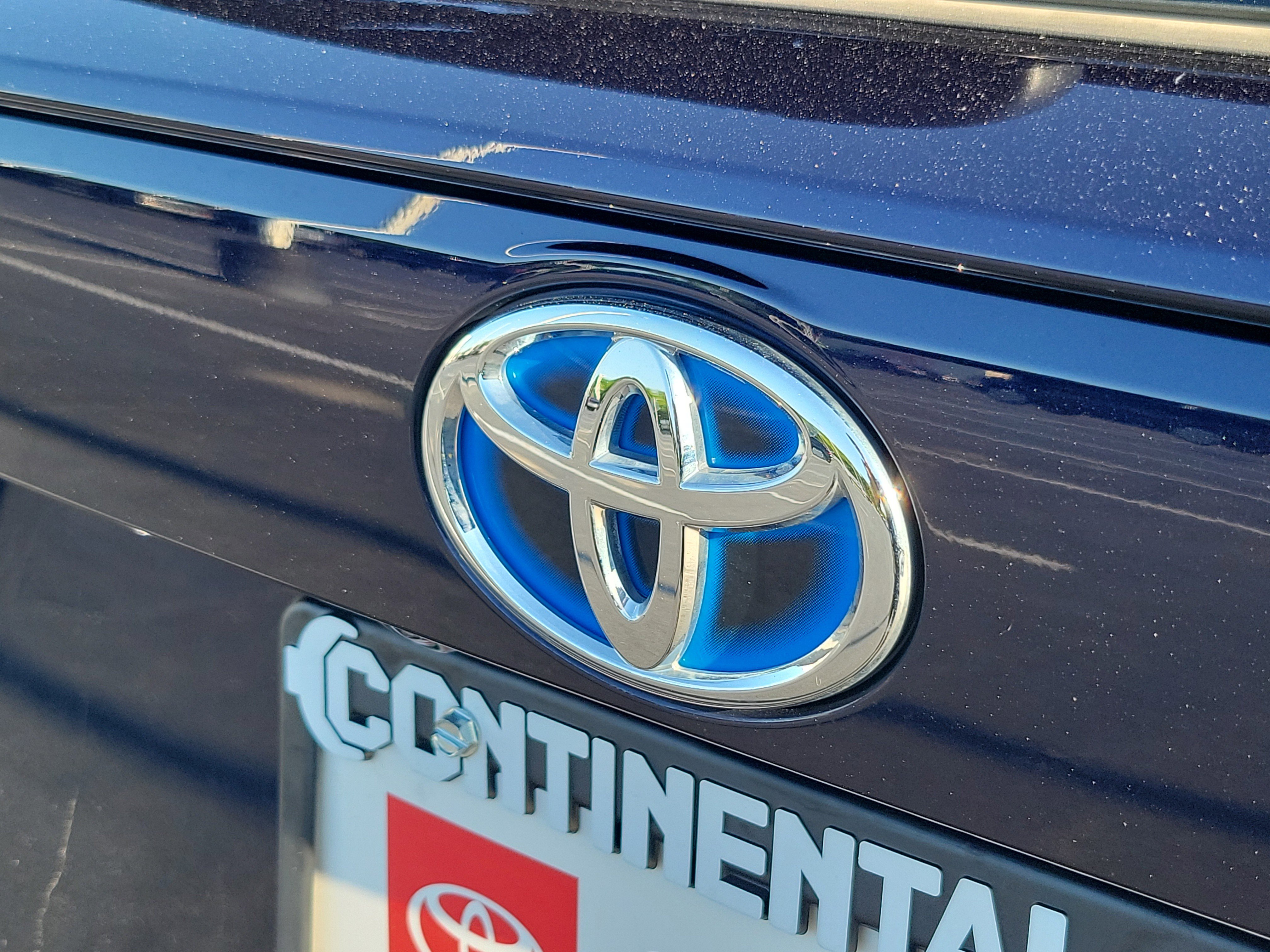 Certified 2024 Toyota RAV4 SE w/ Weather & Moonroof Package AWD/4WD image 7