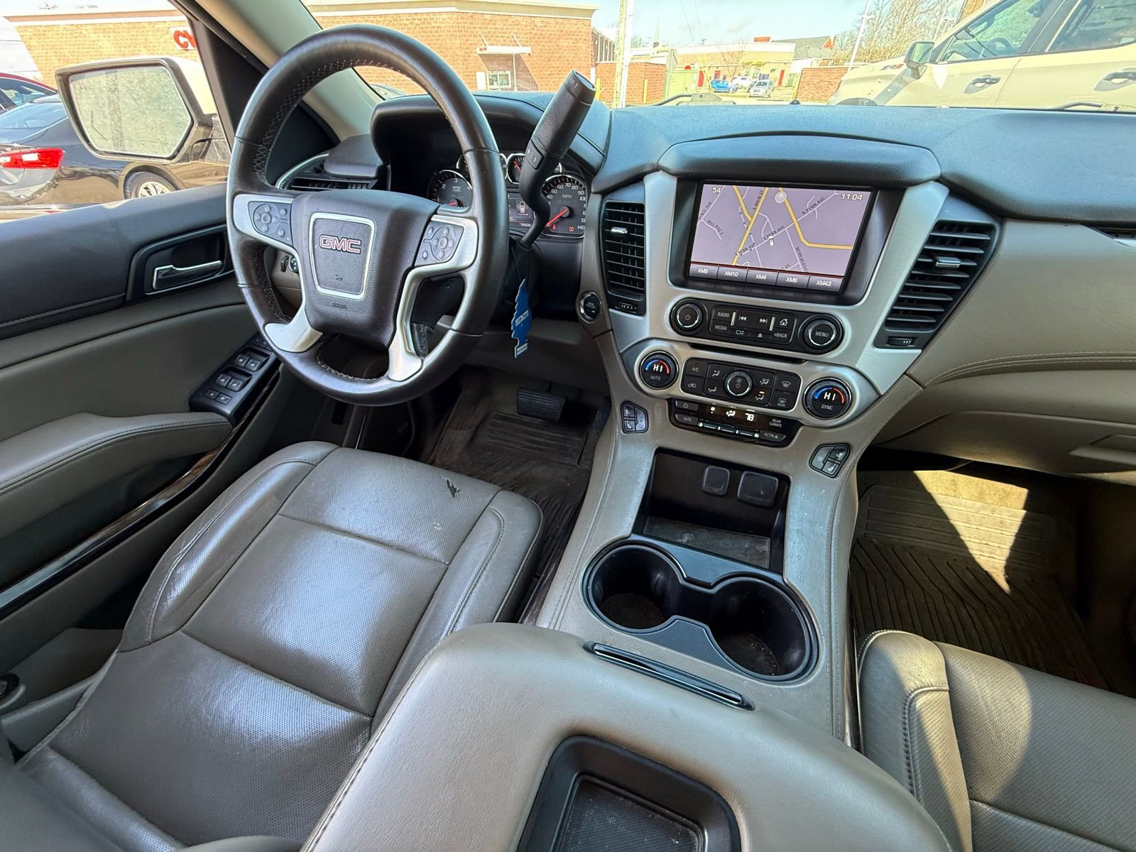 Used 2015 GMC Yukon SLT w/ Open Road Package image 3