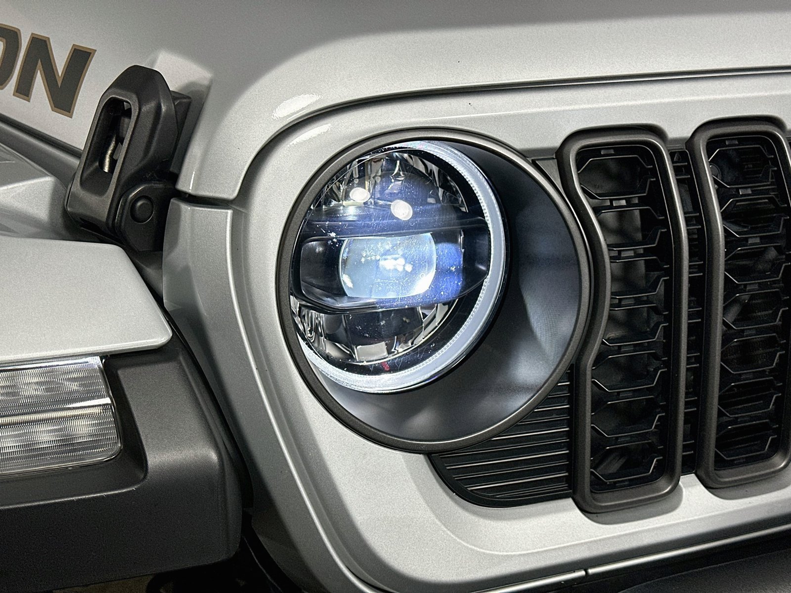Used 2024 Jeep Wrangler Unlimited Rubicon 392 AWD/4WD image 9