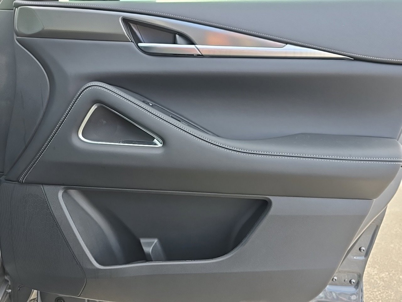 New 2026 INFINITI QX60 Luxe image 38