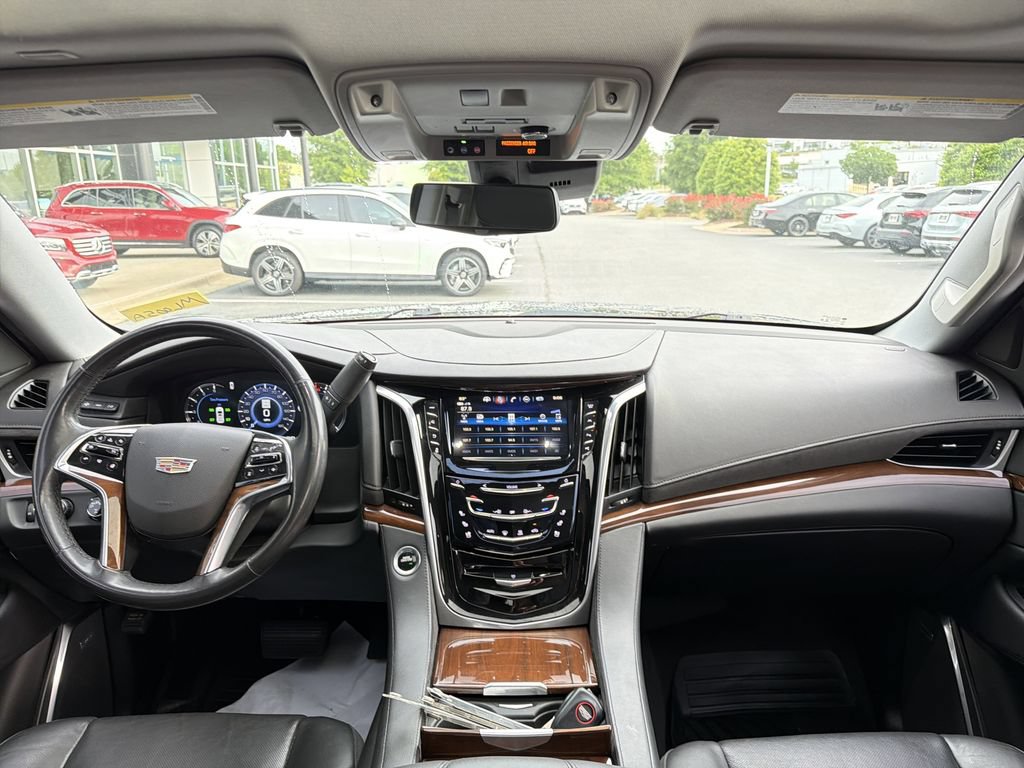 Used 2020 Cadillac Escalade Luxury AWD/4WD image 22