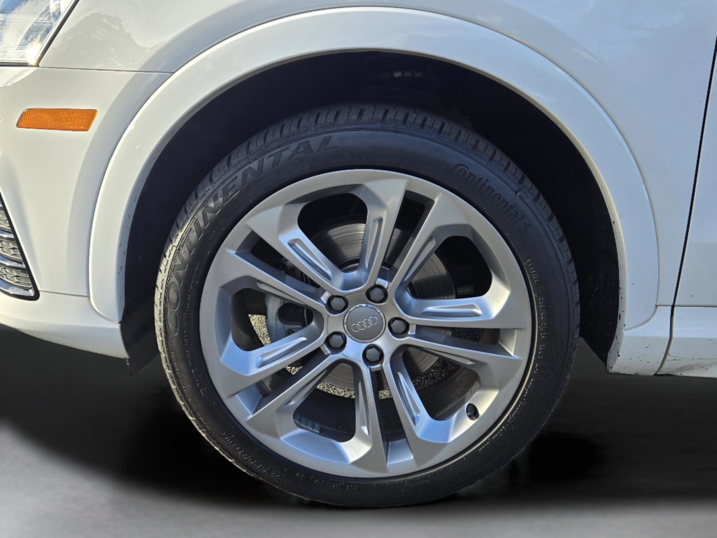 Used 2018 Audi Q3 2.0T Premium w/ Convenience Package image 11