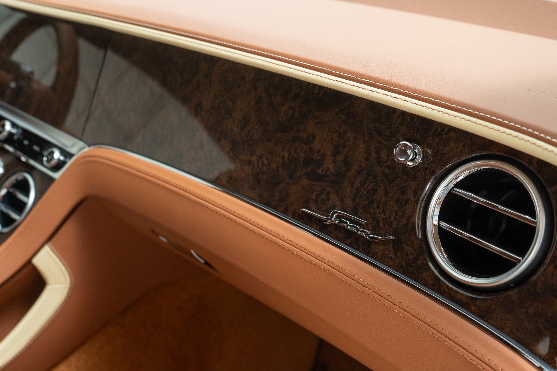 Used 2022 Bentley Continental GT Speed image 30