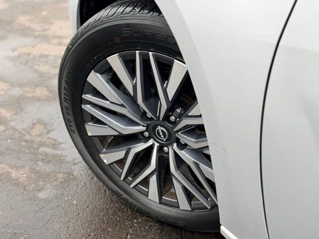 Used 2024 Nissan Altima 2.5 SV image 25