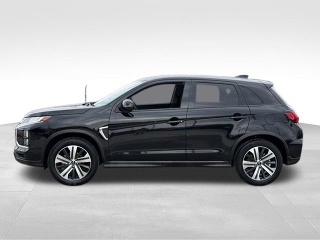 Used 2023 Mitsubishi Outlander Sport SE AWD/4WD image 2