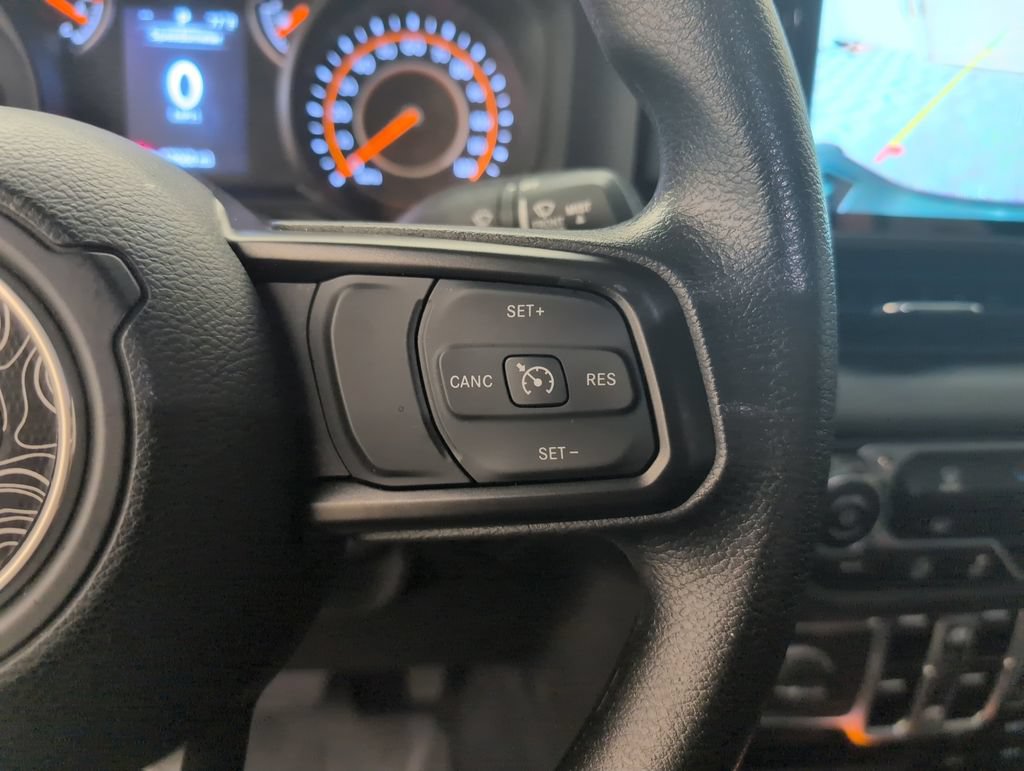 Used 2025 Jeep Gladiator Sport AWD/4WD image 34