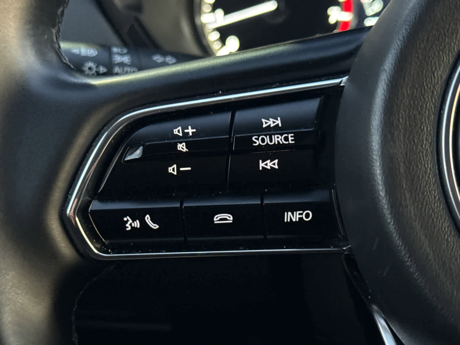 Certified 2025 MAZDA CX-90 3.3 Turbo w/ Preferred Package image 17