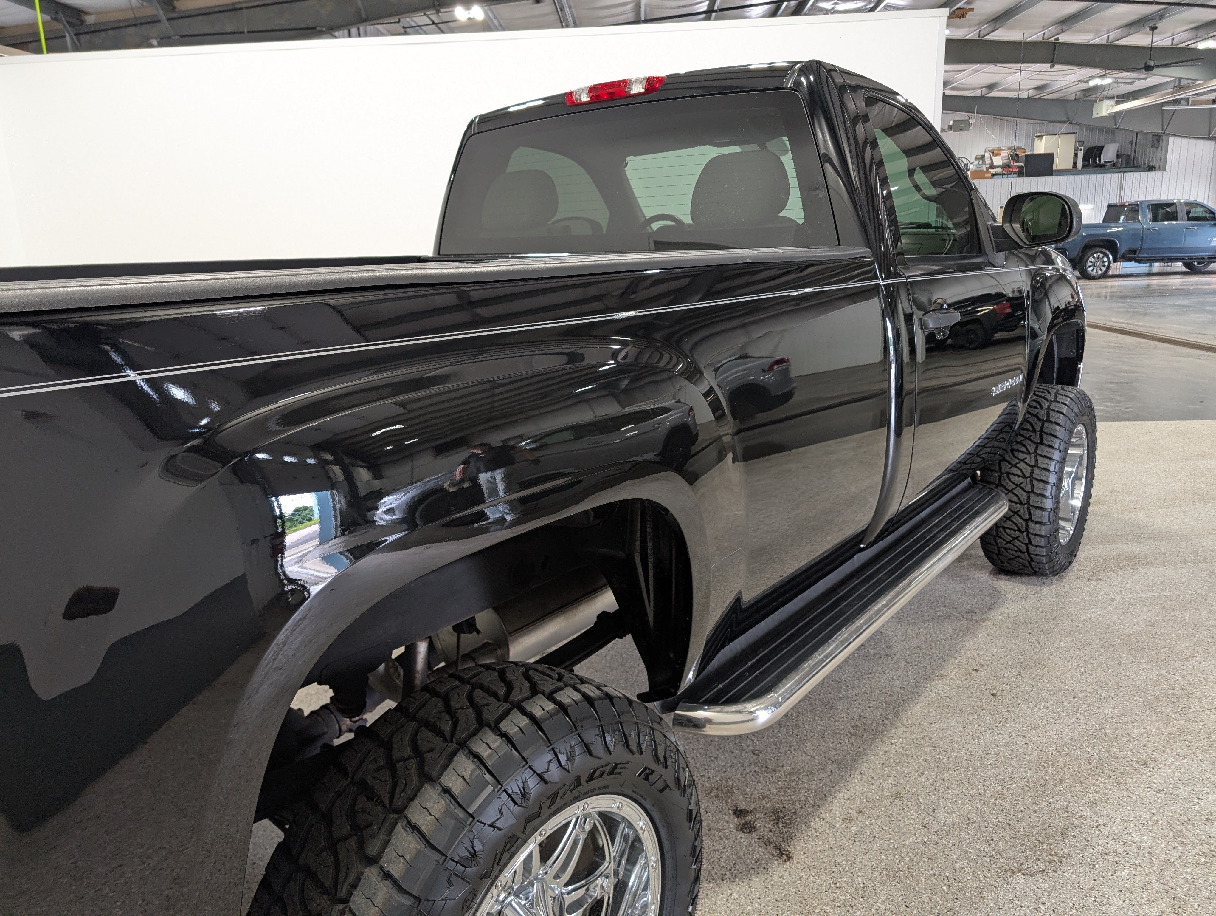 Used 2007 GMC Sierra 1500 SLE w/ SLE/SLT Trailering Package AWD/4WD image 3