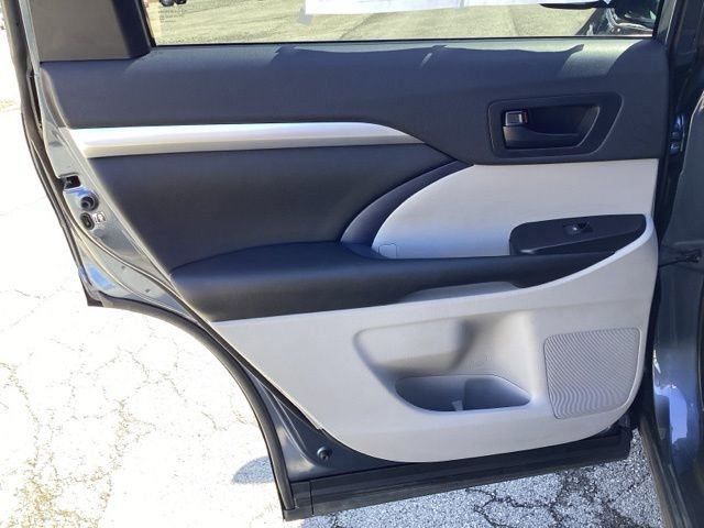 Used 2019 Toyota Highlander Plus image 21