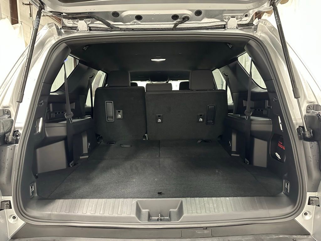 Used 2025 Toyota 4Runner SR5 image 49