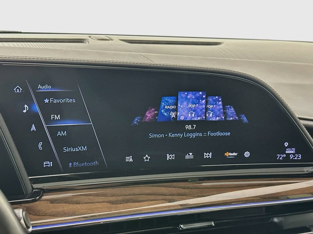Used 2023 Cadillac Escalade Premium Luxury Platinum AWD/4WD image 17