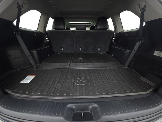 Certified 2017 Toyota Highlander XLE AWD/4WD image 13