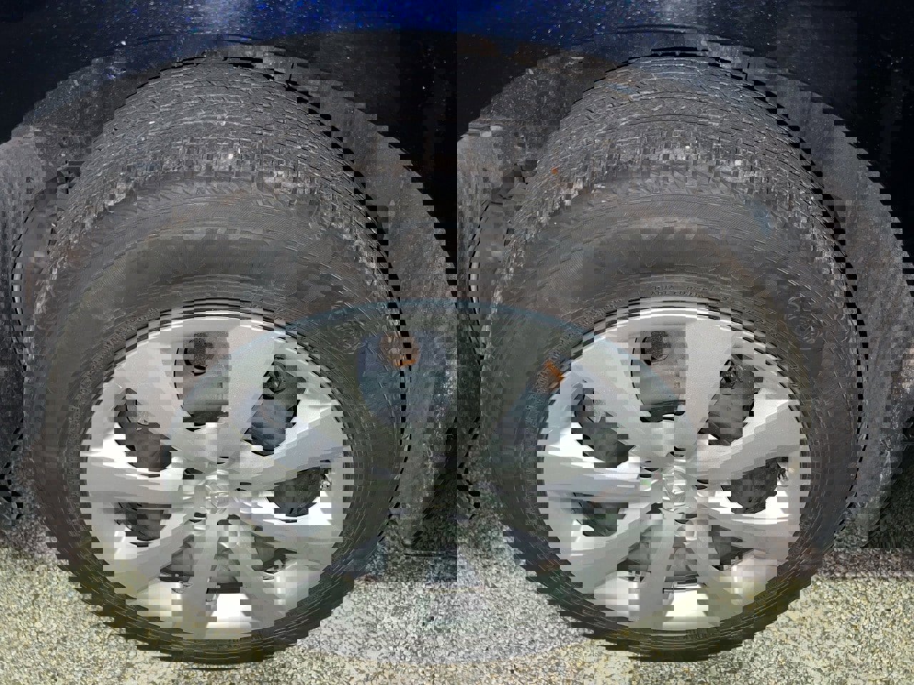 Used 2025 Toyota Corolla LE image 14