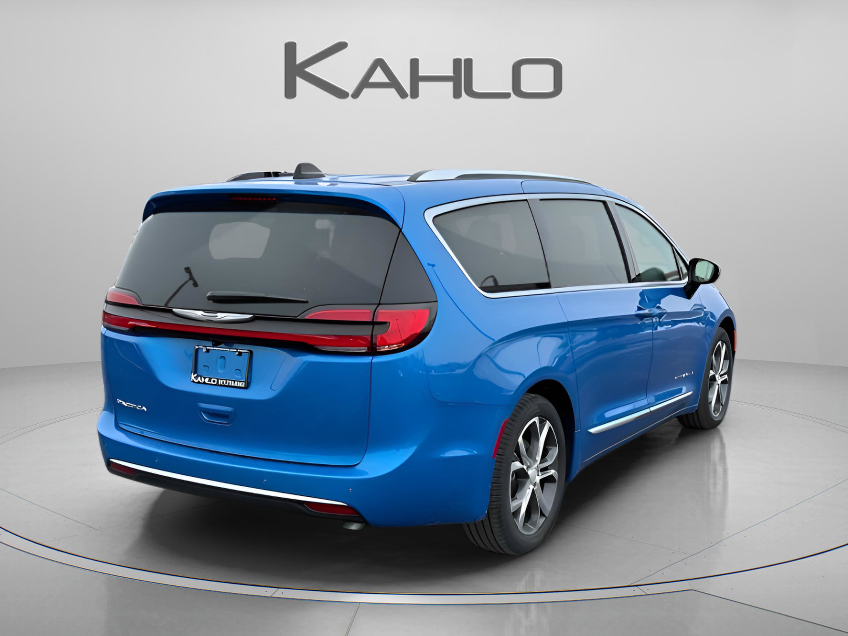 New 2026 Chrysler Pacifica Pinnacle image 5