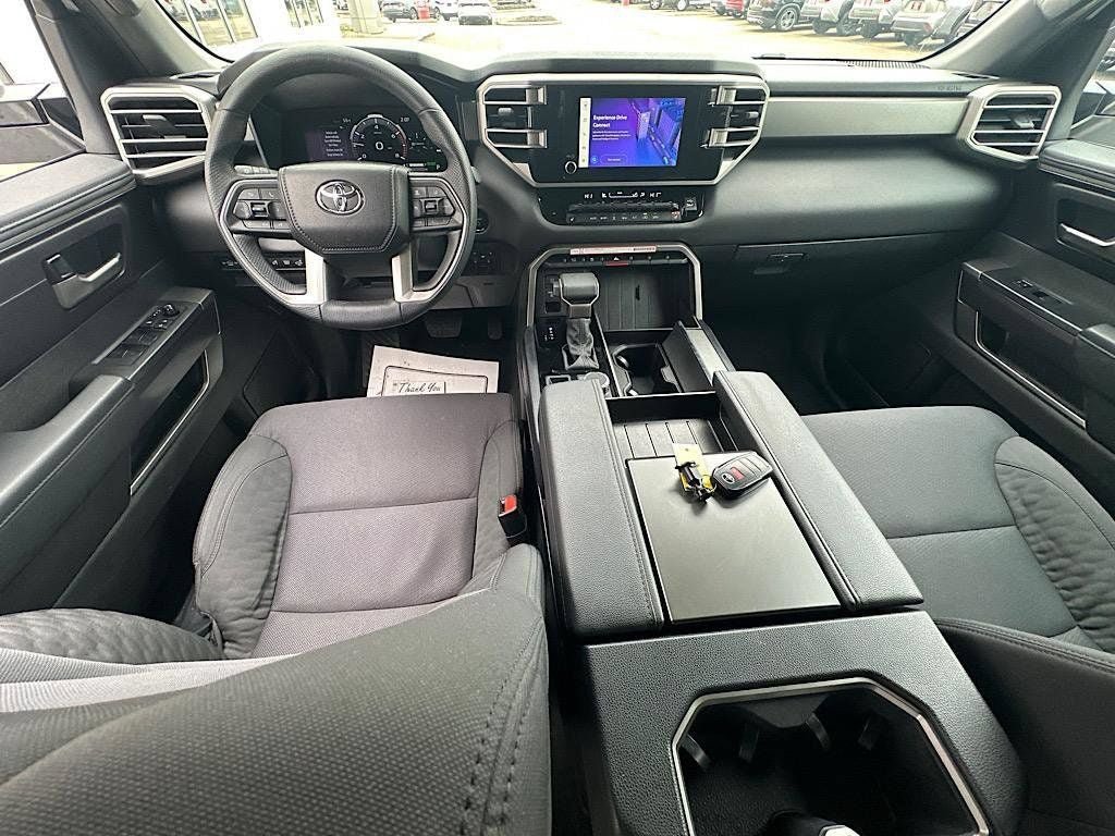 Certified 2025 Toyota Sequoia SR5 AWD/4WD image 23