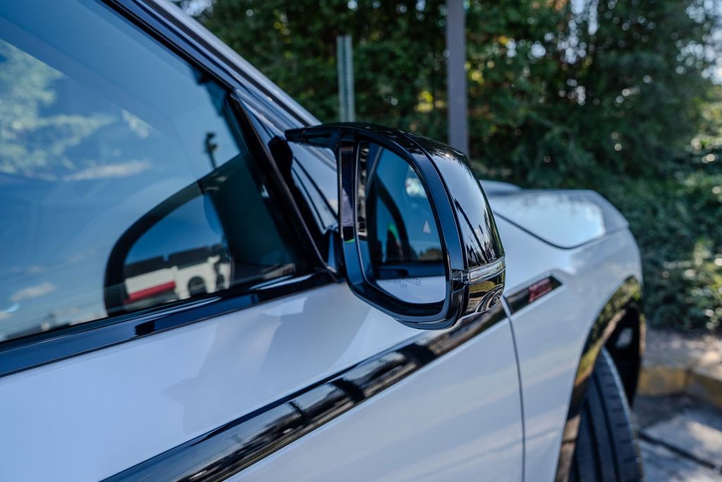 Used 2026 BMW XM Label Red image 31