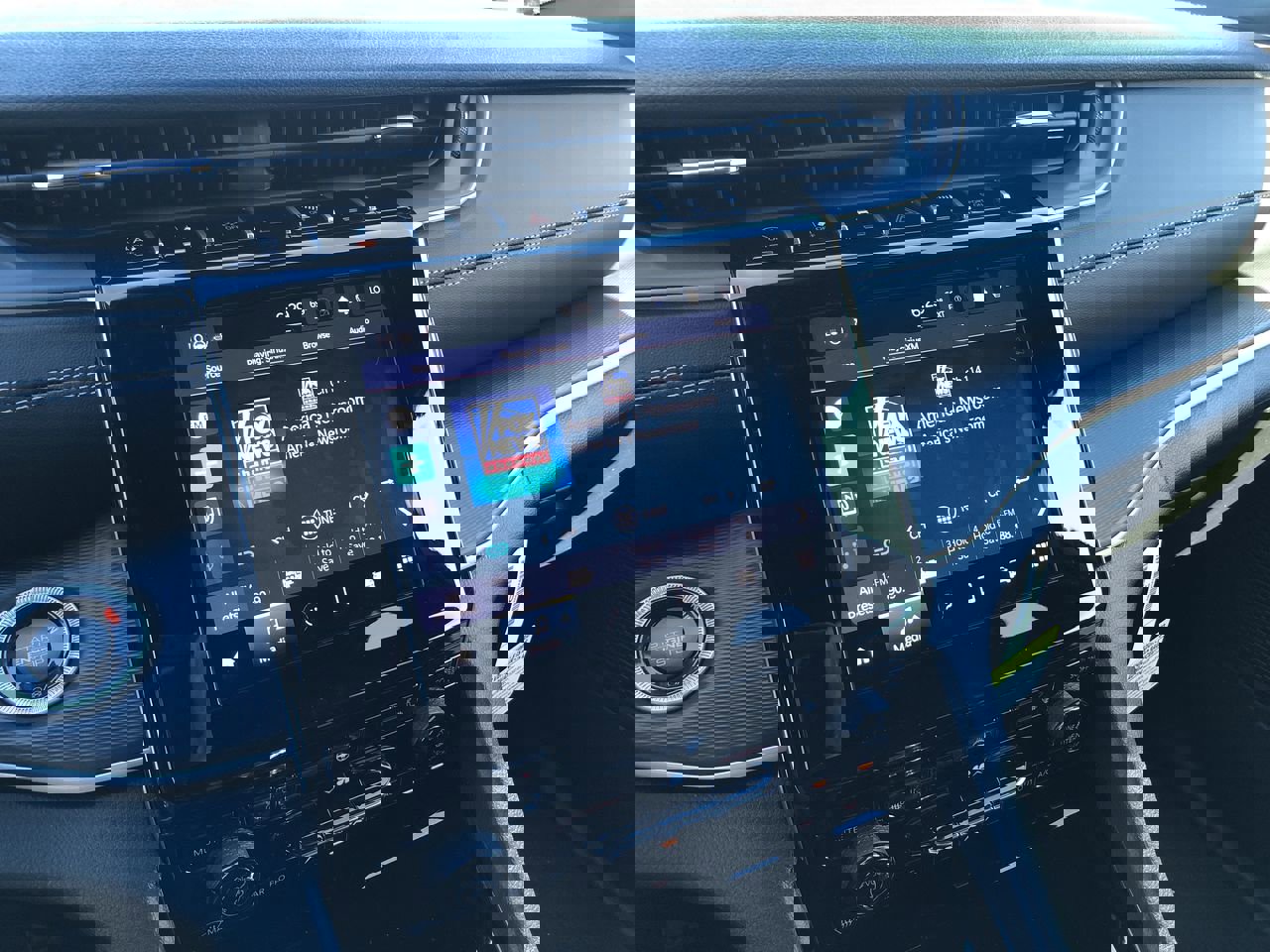 New 2025 Jeep Grand Cherokee Laredo X w/ Luxury Tech Group I image 28