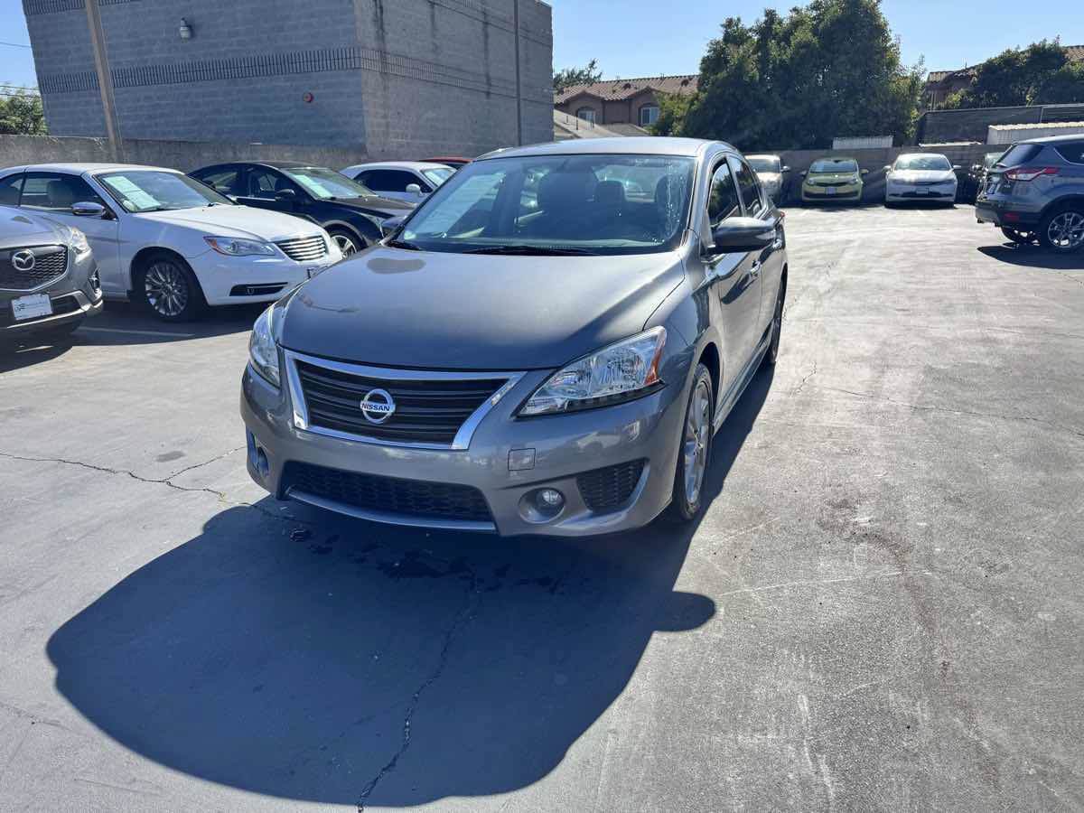 Used 2015 Nissan Sentra SR FWD image 12