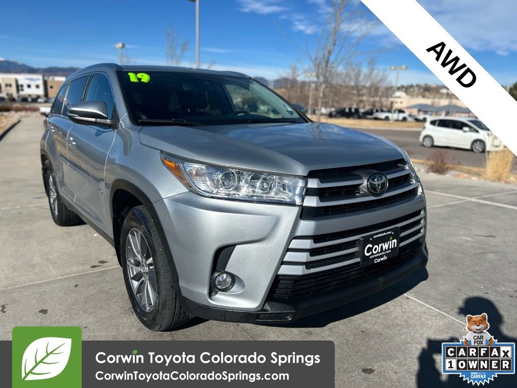 Used 2019 Toyota Highlander XLE image 1