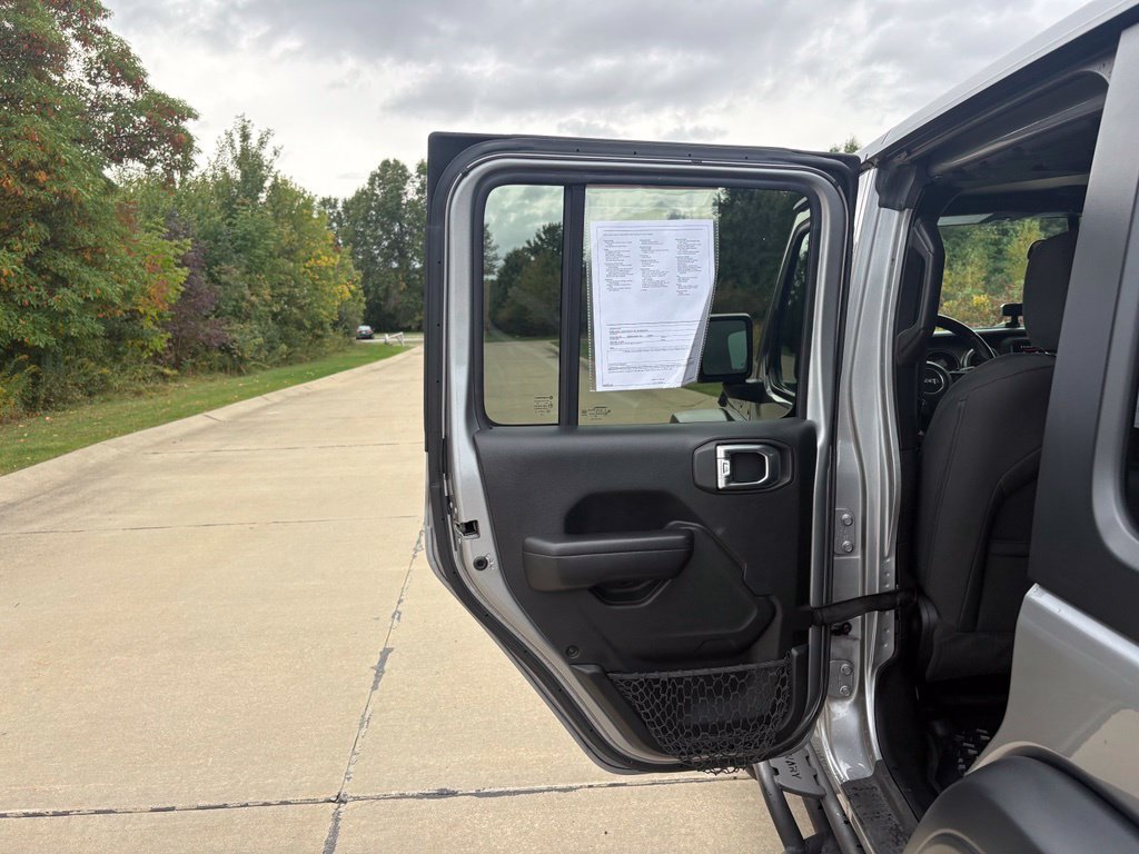 Used 2020 Jeep Wrangler Unlimited Sport S AWD/4WD image 36