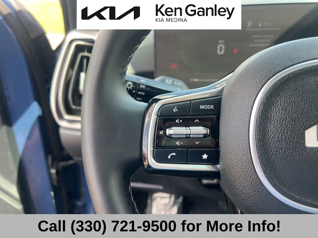 Certified 2025 Kia Sorento S w/ Panoramic Sunroof Package image 31