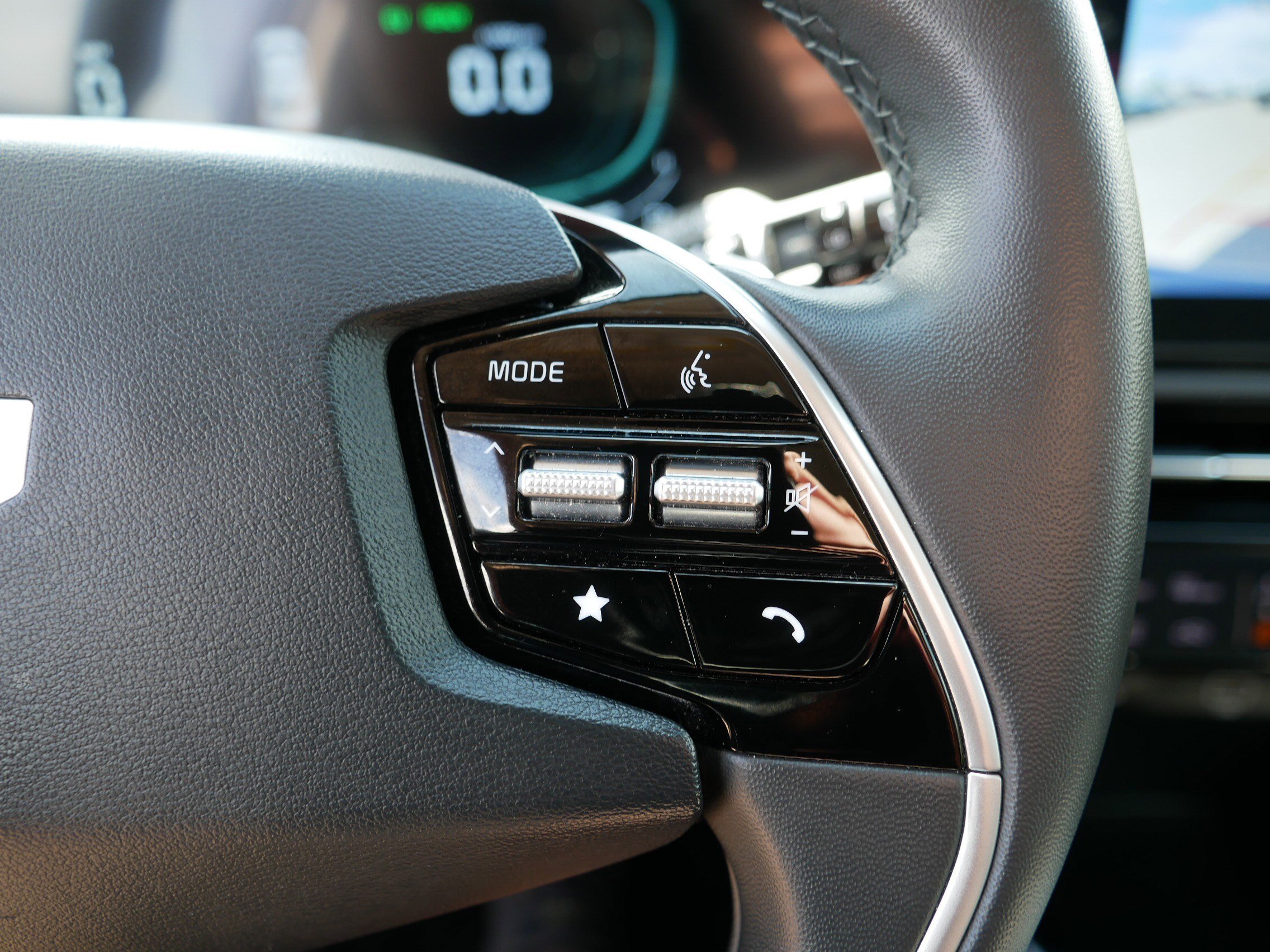 Used 2023 Kia Niro EX FWD image 29