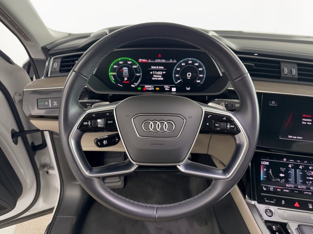 Certified 2024 Audi Q8 e-tron Premium Plus w/ Premium Plus Package AWD/4WD image 10