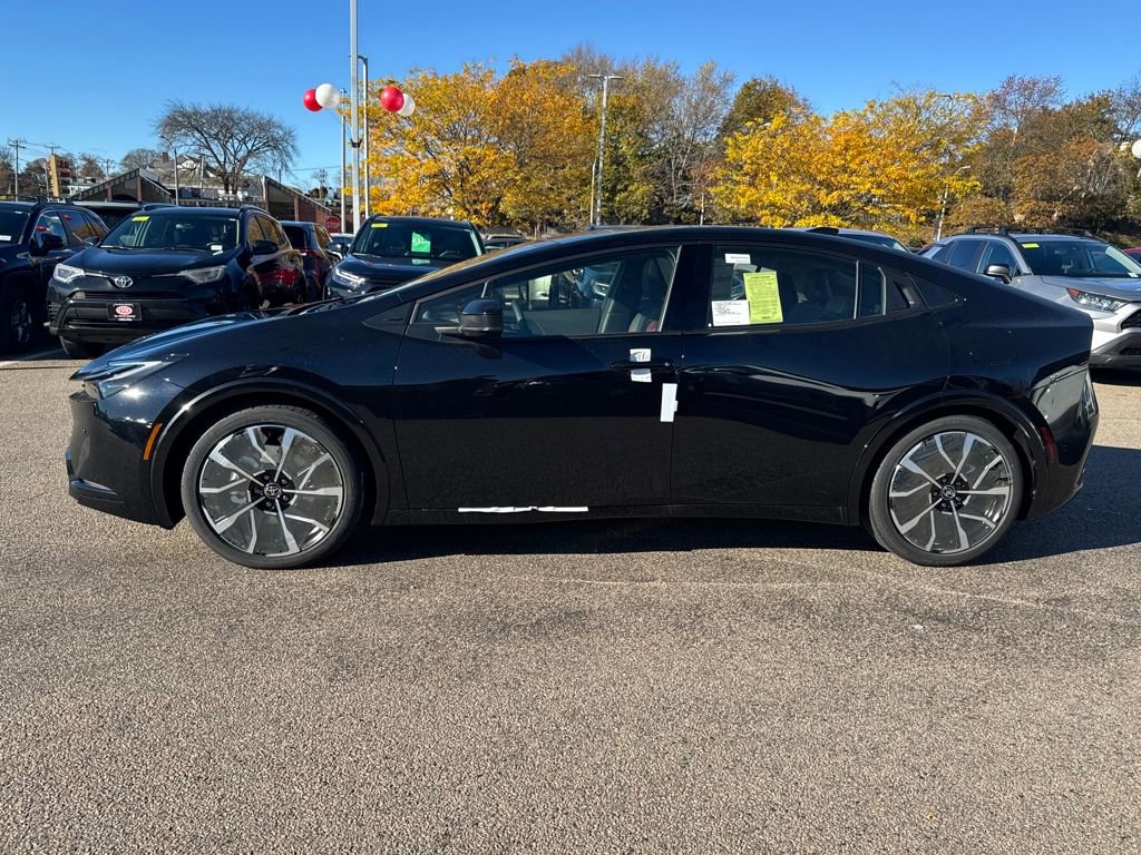 New 2026 Toyota Prius Plug-In Hybrid image 4