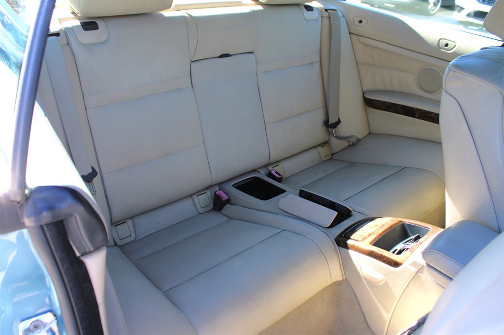 Used 2008 BMW 335i Convertible image 23