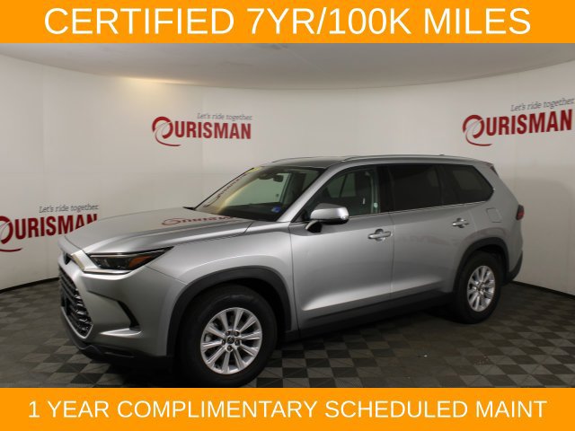 Used 2025 Toyota Grand Highlander AWD image 3