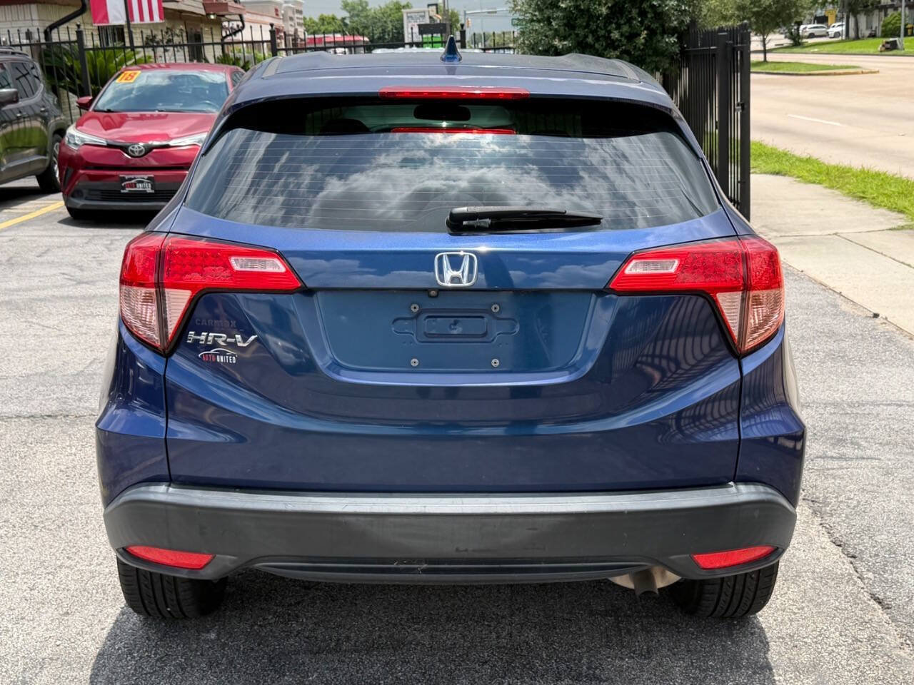 Used 2016 Honda HR-V LX image 5