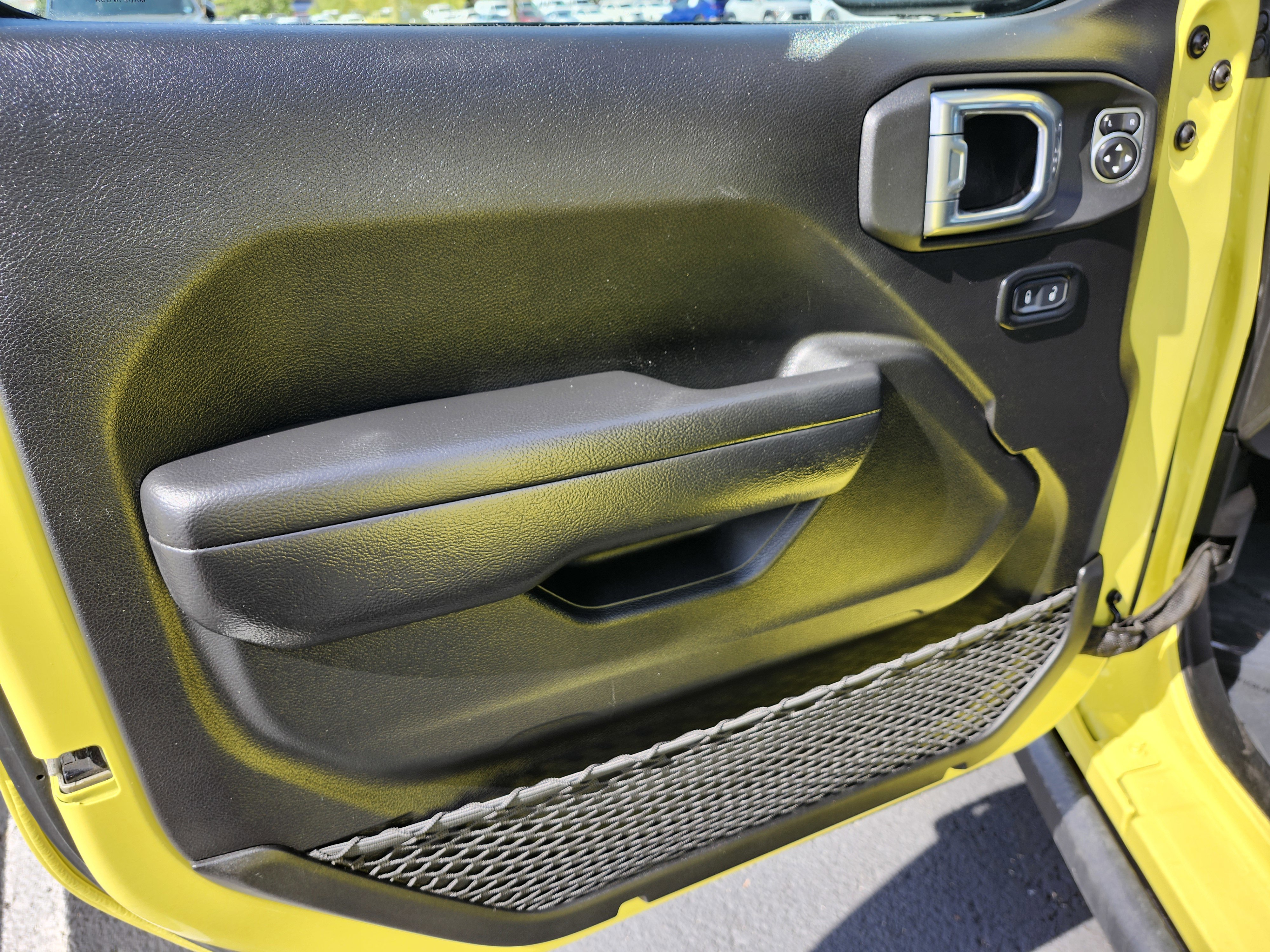 Used 2024 Jeep Wrangler Rubicon w/ Convenience Group image 19