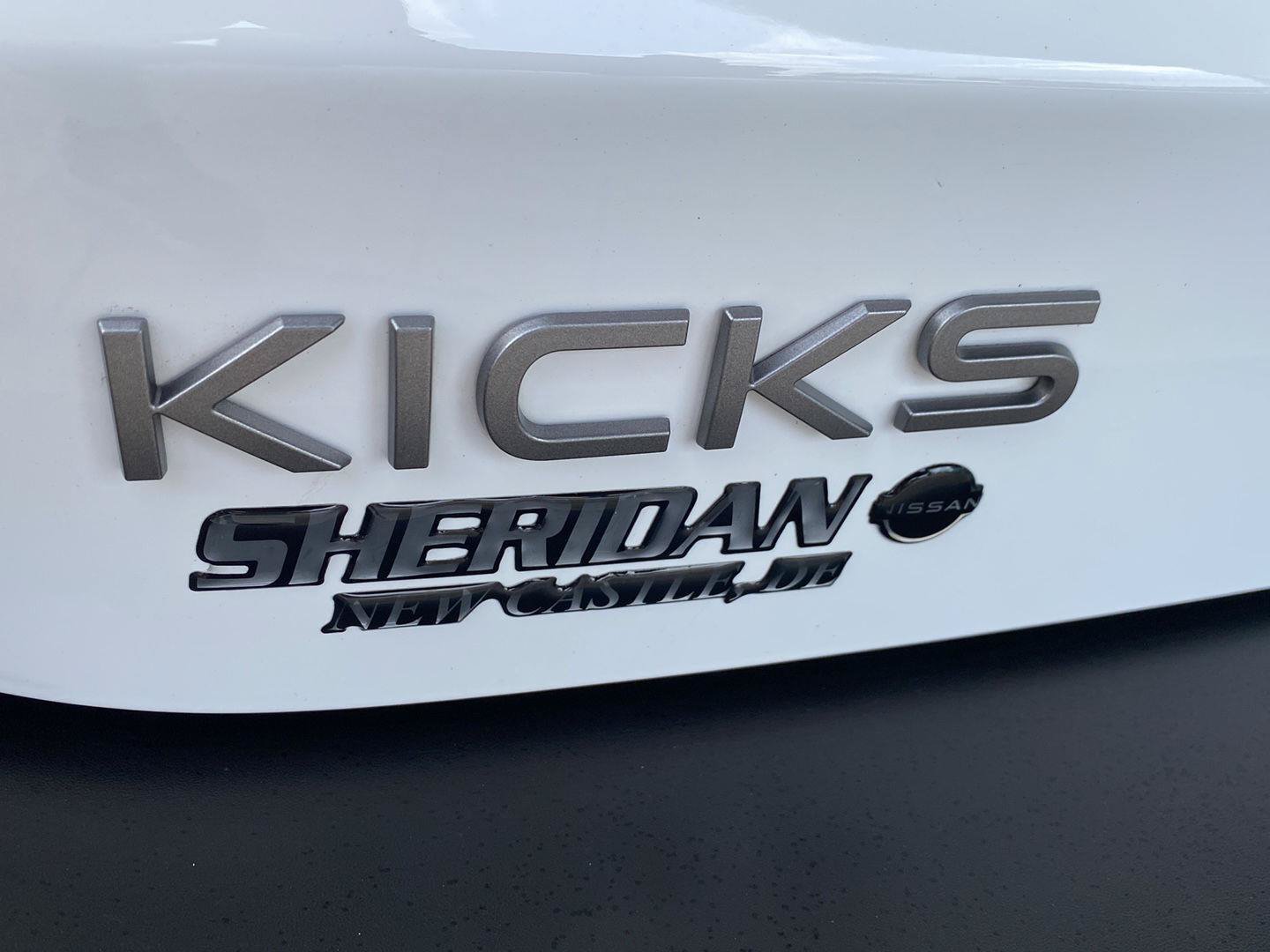 Certified 2025 Nissan Kicks SV AWD/4WD image 9