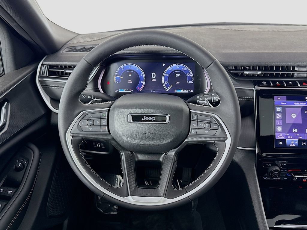 New 2025 Jeep Grand Cherokee Laredo X image 29