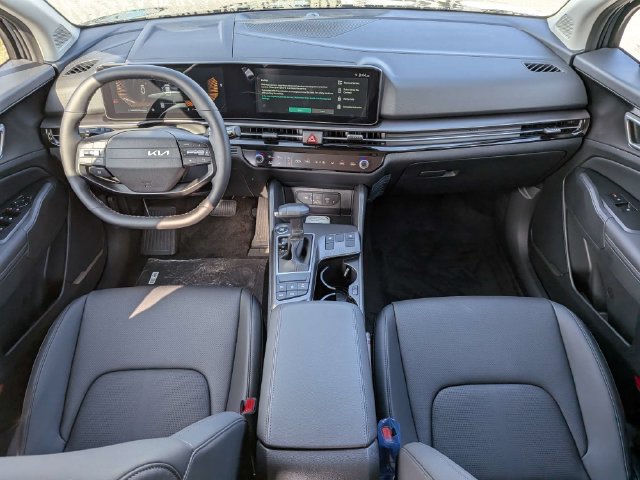 Used 2026 Kia Sportage EX FWD image 14