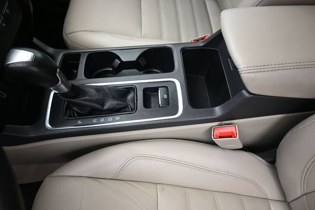 Used 2017 Ford Escape Titanium FWD image 20