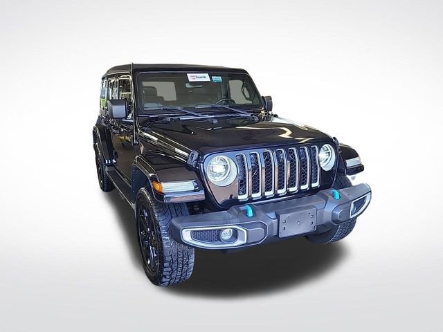 Used 2022 Jeep Wrangler Unlimited Sahara w/ Cold Weather Group AWD/4WD image 8