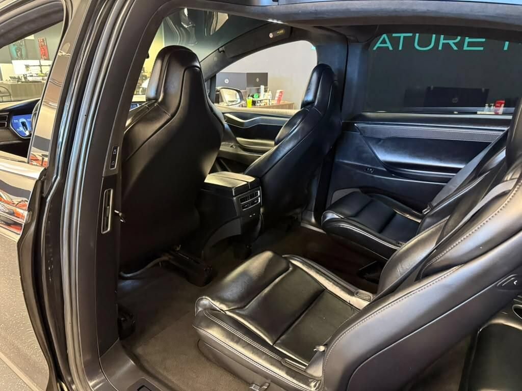Used 2018 Tesla Model X 100D AWD/4WD image 11