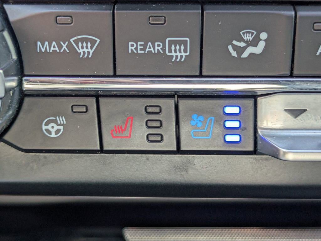 Used 2023 Ford F250 Lariat w/ Lariat Ultimate Package image 25