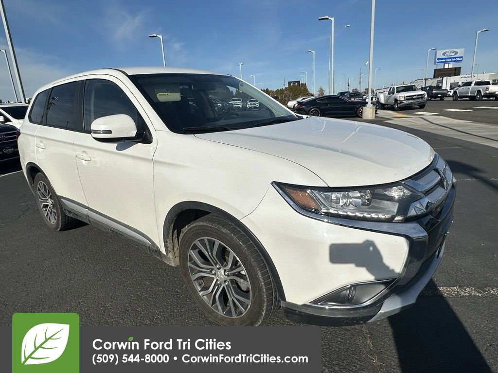 Used 2016 Mitsubishi Outlander SE