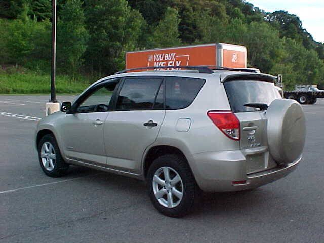 Used 2006 Toyota RAV4 Limited AWD/4WD image 7