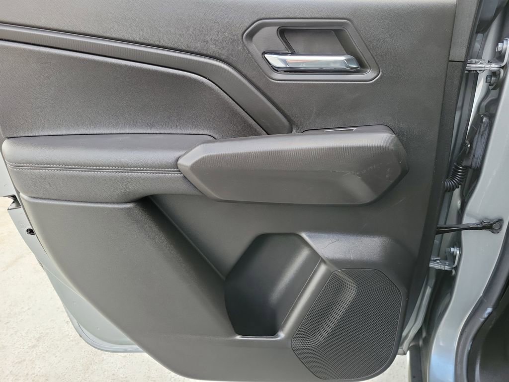Used 2023 Chevrolet Colorado LT w/ LT Convenience Package image 16